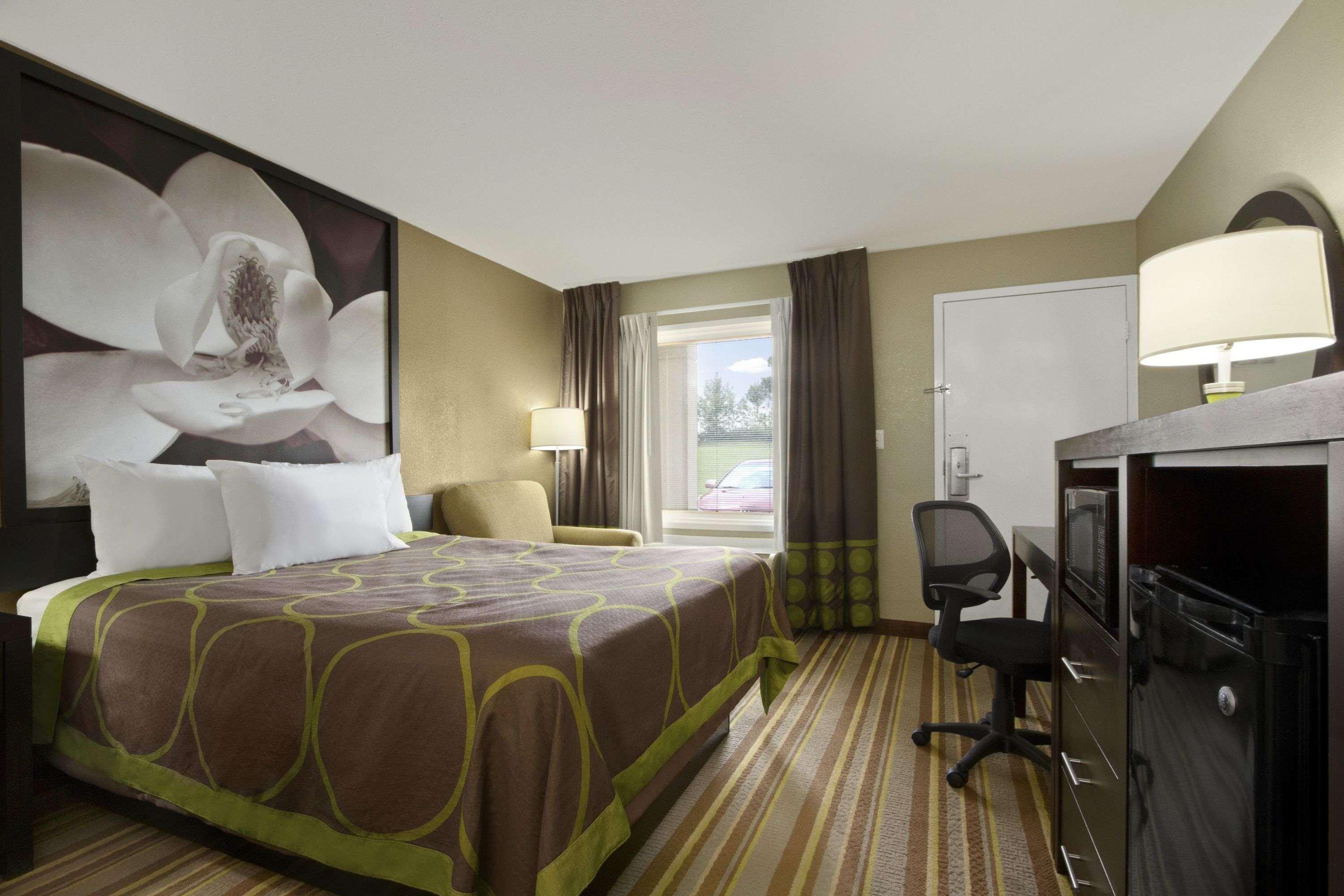 Super 8 By Wyndham-Tupelo Airport Motel Kültér fotó