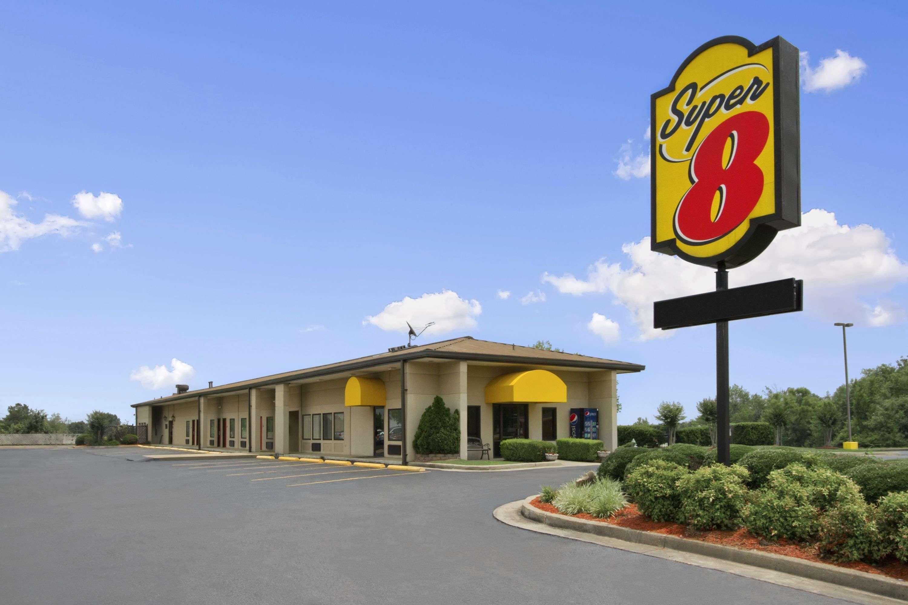 Super 8 By Wyndham-Tupelo Airport Motel Kültér fotó
